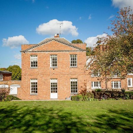 Abbey House By Group Retreats Villa Saffron Walden Exterior photo