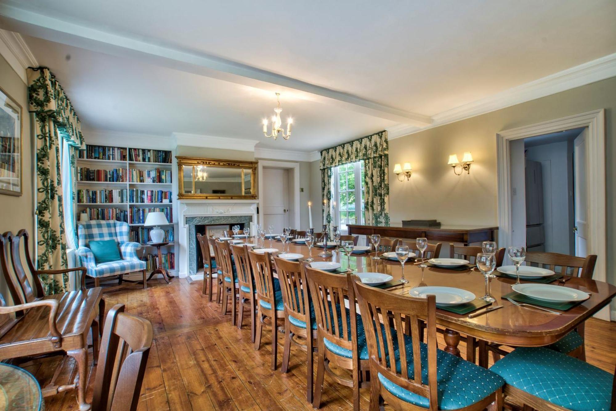 Abbey House By Group Retreats Villa Saffron Walden Exterior photo